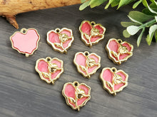 Charger l&#39;image dans la galerie, Carmine Rose Shell Inlay with Rose Heart Charms/ Pendants -  18x16mm - 3 pcs
